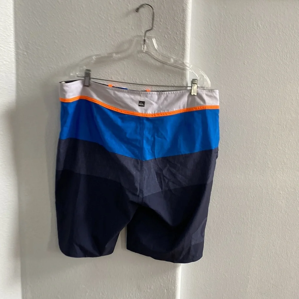 Quicksilver Men's Board Swim Shorts Size‎ 38